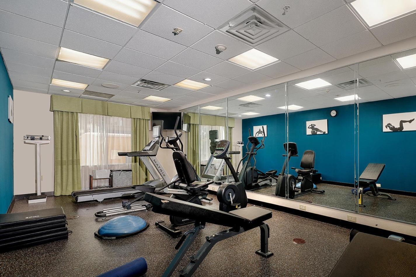 Holiday Inn Express & Suites Houston Northwest-Brookhollow By Ihg Kültér fotó