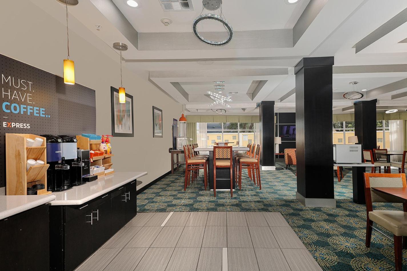 Holiday Inn Express & Suites Houston Northwest-Brookhollow By Ihg Kültér fotó